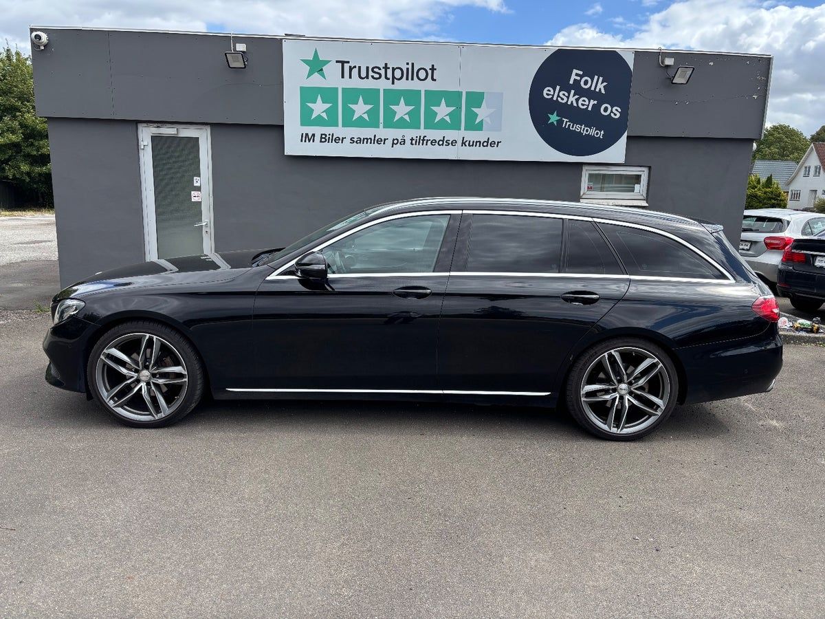 Thumbnail 2 af Mercedes-Benz E220