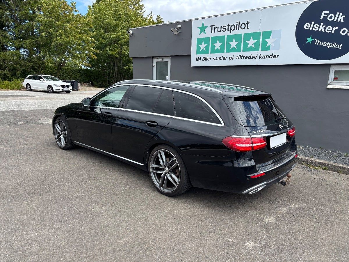 Thumbnail 3 af Mercedes-Benz E220