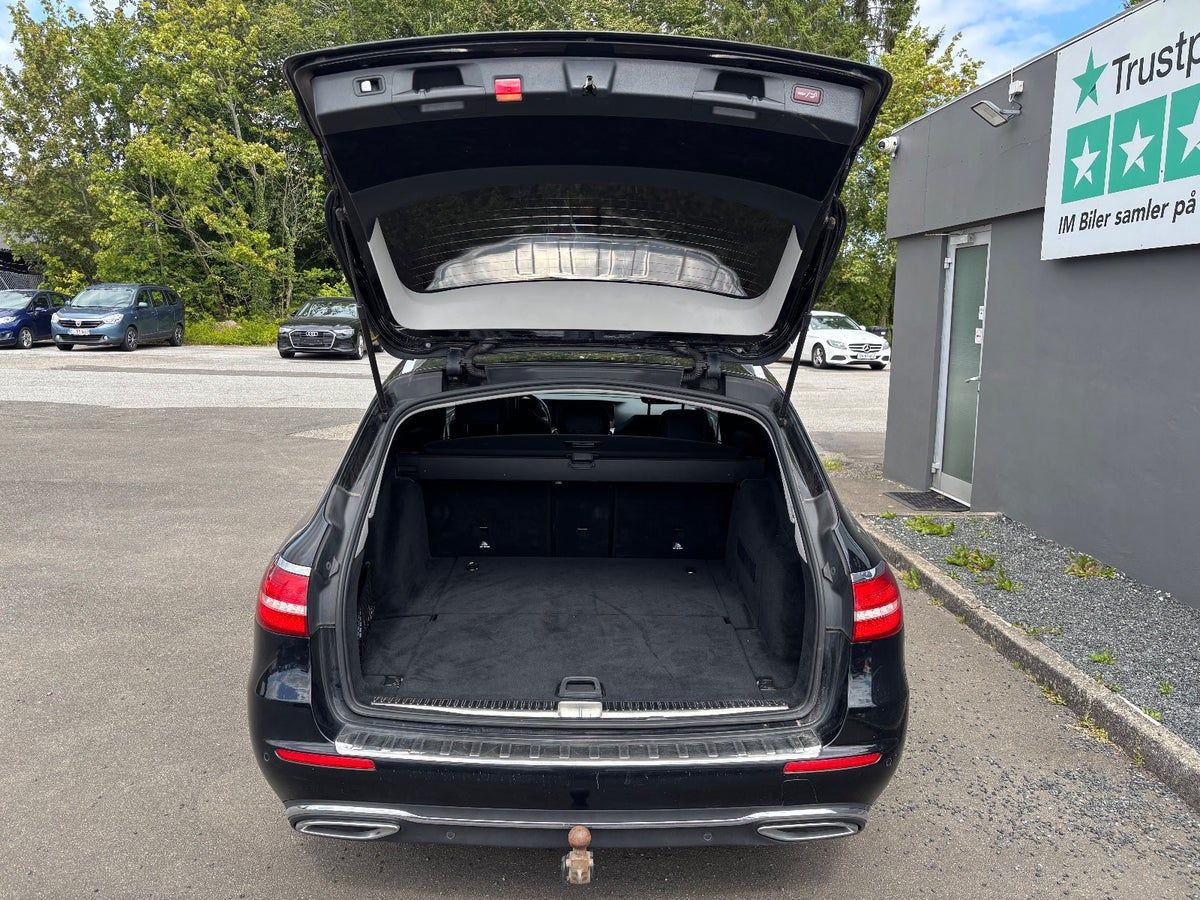 Thumbnail 5 af Mercedes-Benz E220