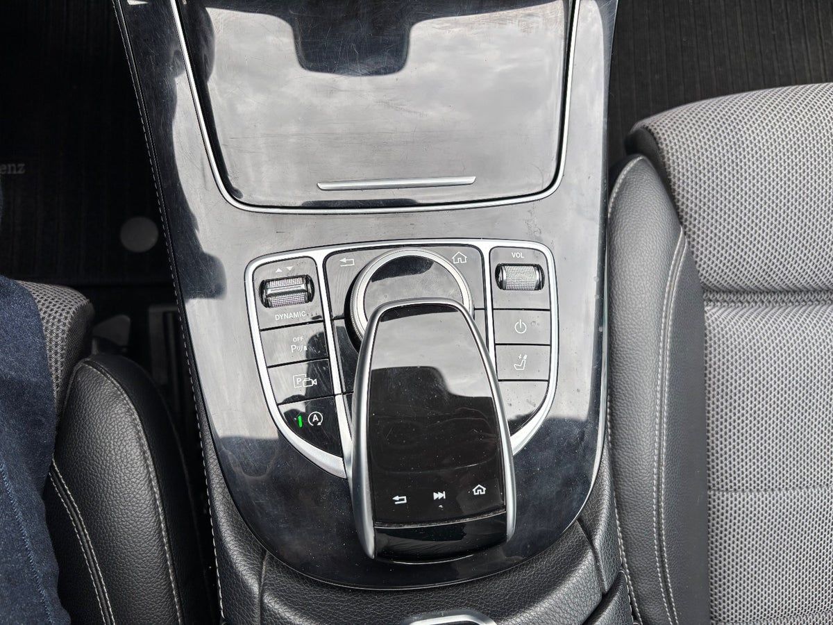 Thumbnail 16 af Mercedes-Benz E220